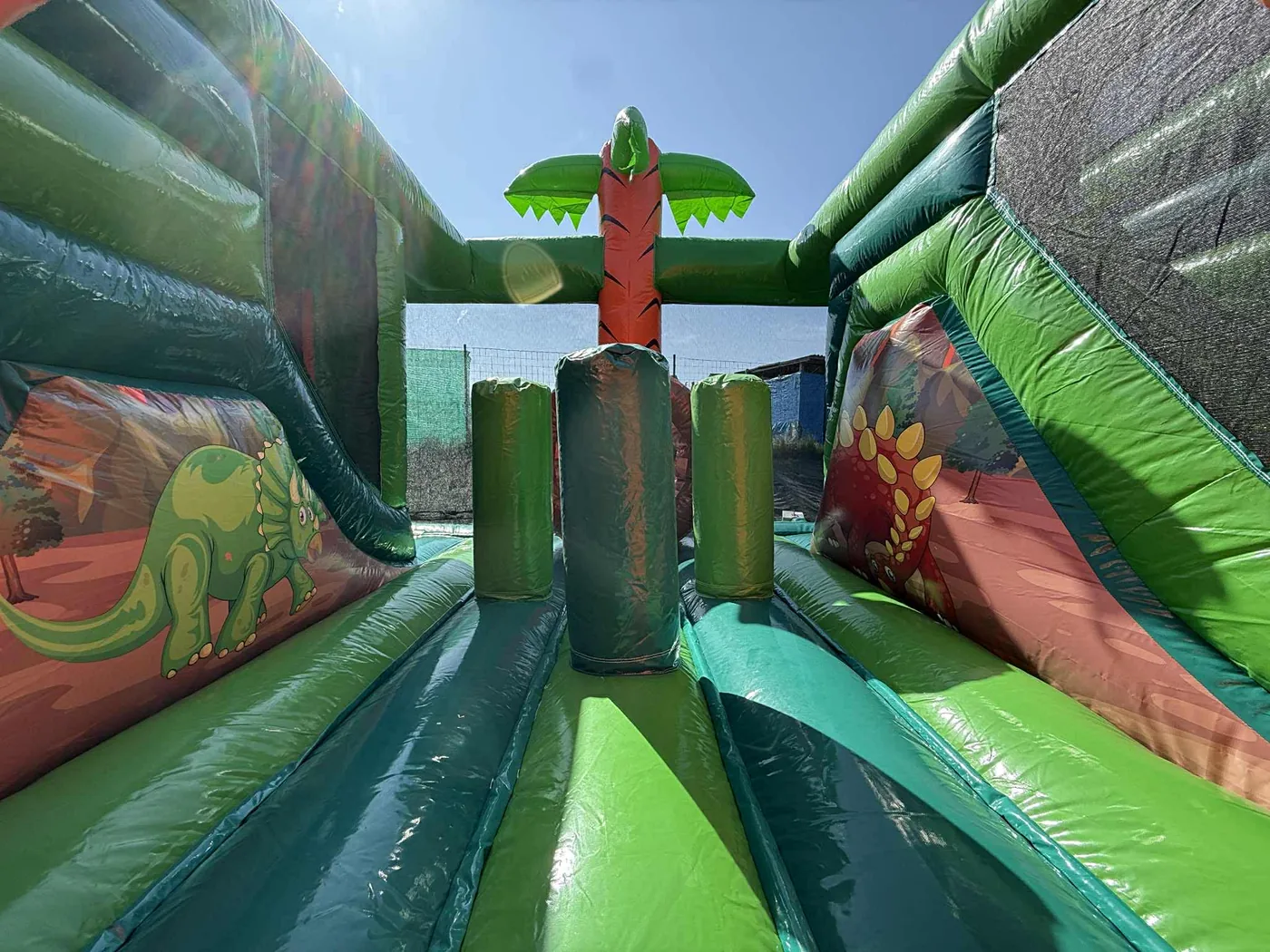 Parcours intérieur du château T-Rex